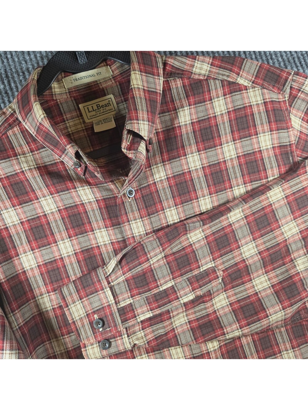 L.L.Bean Mens M Traditional Fit Plaid Flannel Shirt Red Cotton Button Down
